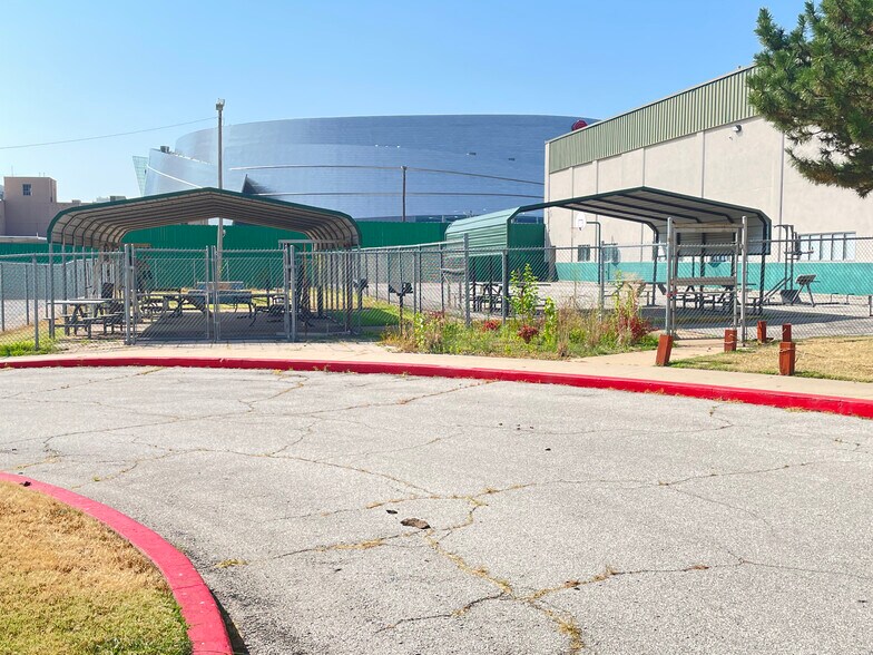 More Photos Of 302 W Archer St, Tulsa Correctional Facility For Sale