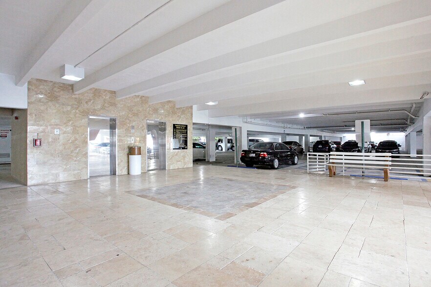 More Photos Of 4101 NW 3rd Ct, Plantation Medical For Lease