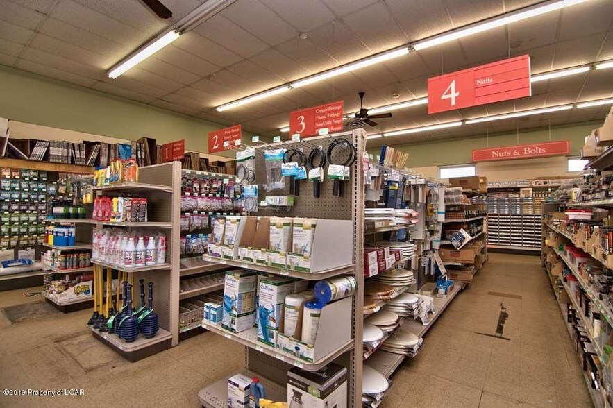 More Photos Of 541 State Route 93, Sugarloaf Light Distribution For Lease