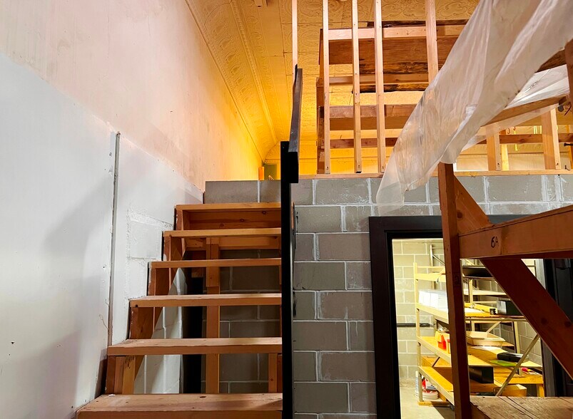 More Photos Of 704 Front St, Brainerd Storefront Retail Residential For Sale