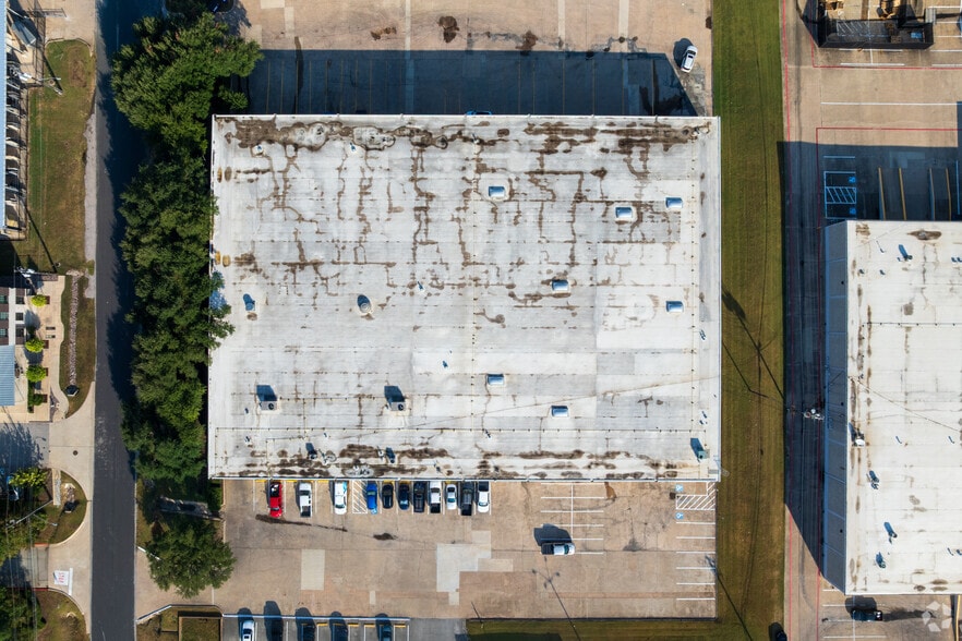 More Photos Of 3206 Industrial Ter, Austin Unknown For Lease