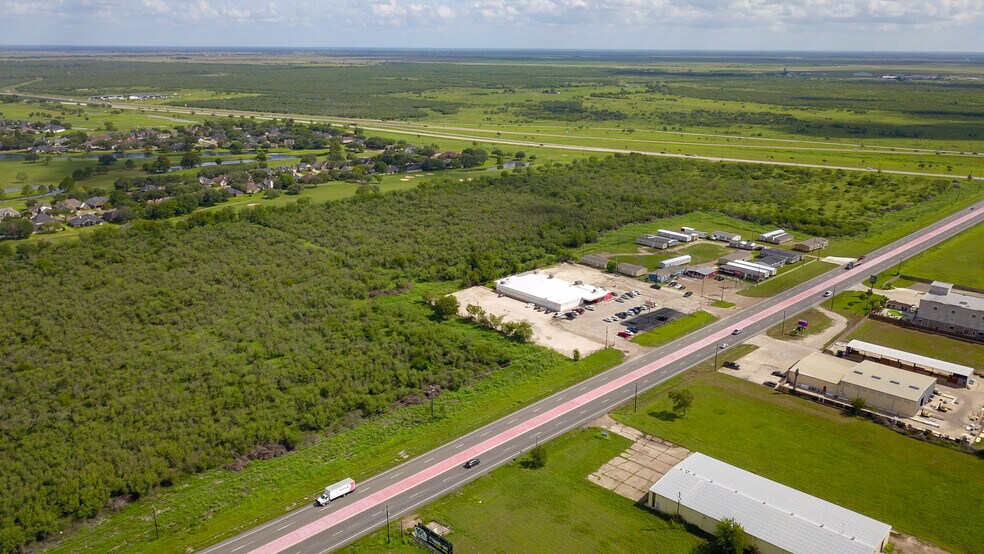 More Photos Of NWC of Loop 463 & Houston hwy, Victoria Land For Sale