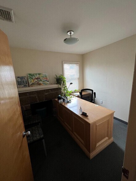 More Photos Of 189-04 Union Tpke, Fresh Meadows Medical For Lease