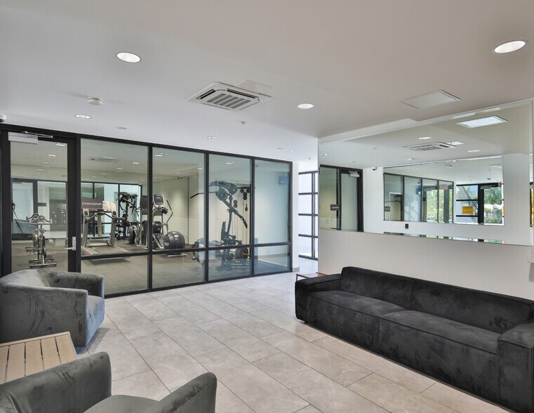 More Photos Of 1300 W Mission Blvd, Pomona Apartments For Sale