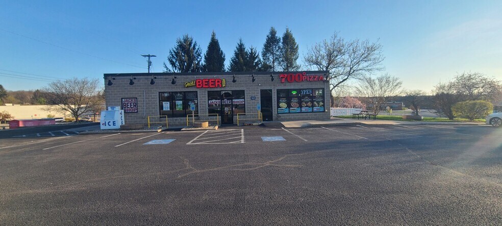 More Photos Of 1669 N Atherton St, State College Freestanding For Lease