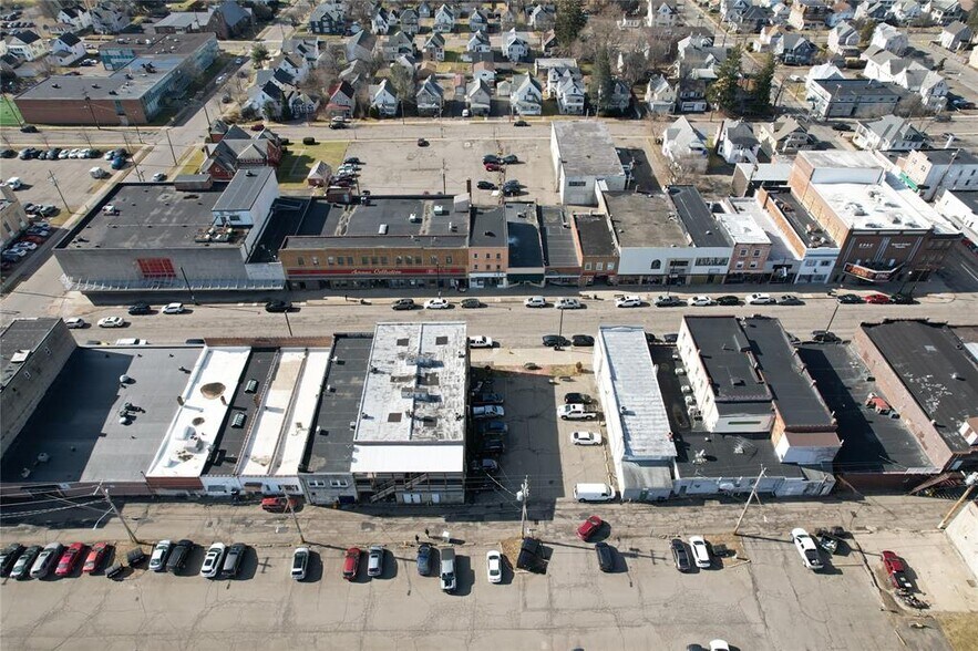 More Photos Of 122 Washington Ave, Endicott Storefront Retail Residential For Sale