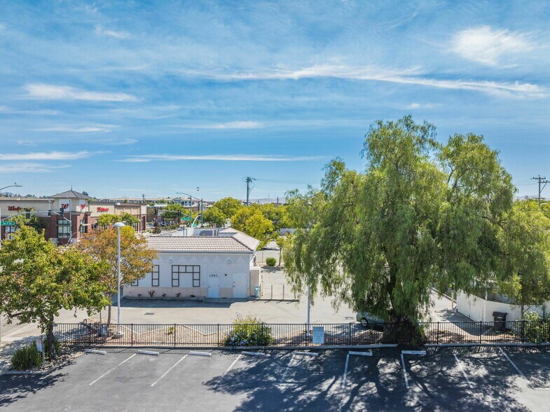 More Photos Of 1593 1st St, Livermore Fast Food For Lease