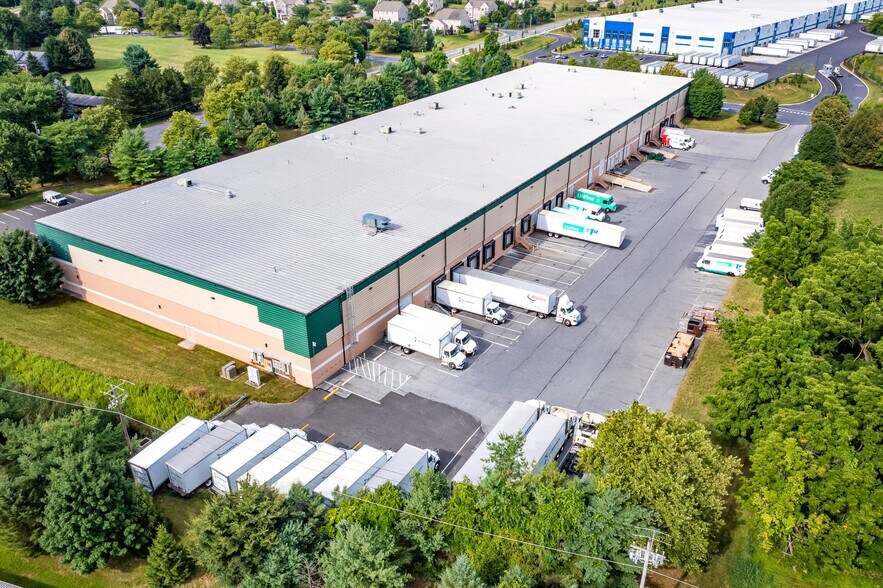 More Photos Of 155 Nestle Way, Breinigsville Distribution For Lease
