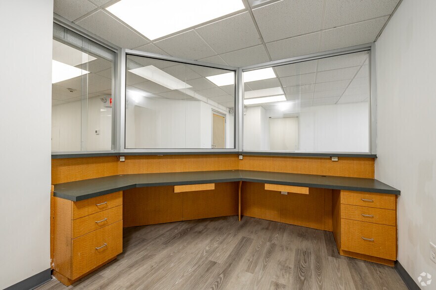 More Photos Of 206 Bergen Ave, Kearny Medical For Lease
