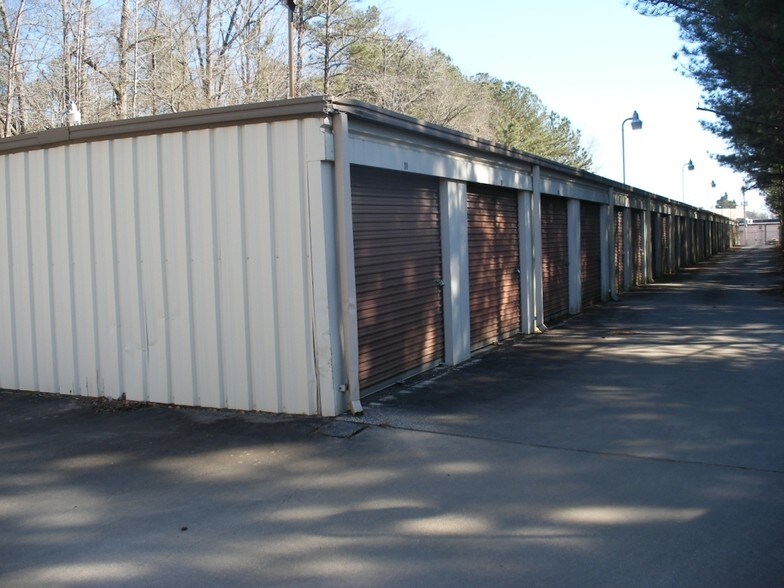More Photos Of 1110 1st St NW, Jasper Self Storage For Sale