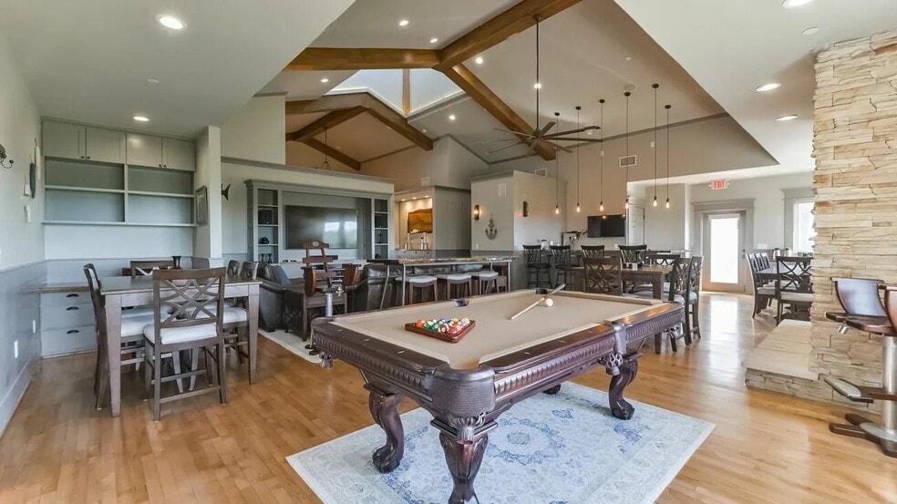 More Photos Of 201 Harbor Walk Blvd, Hitchcock Hospitality For Sale