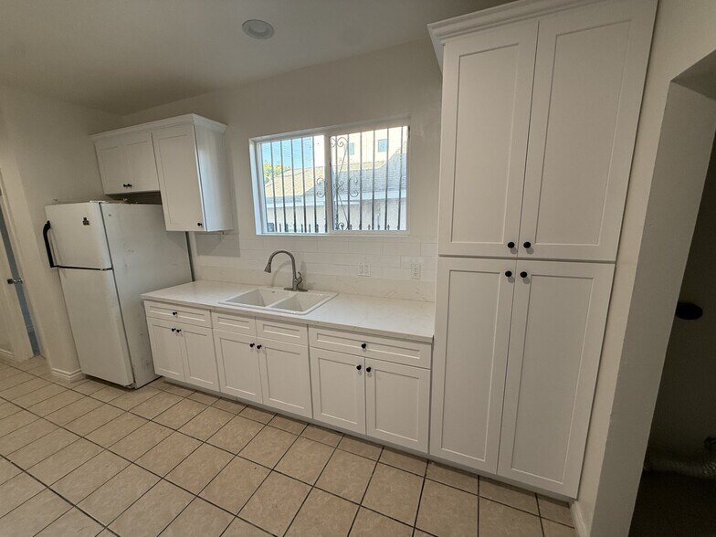 More Photos Of 8930 S Vermont Ave, Los Angeles Daycare Center For Sale