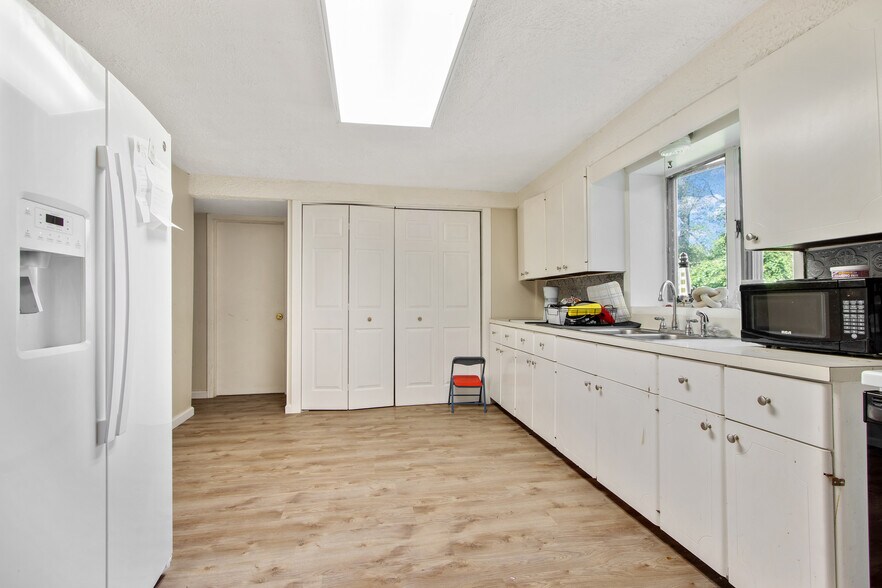 More Photos Of 6980 Nash Rd, North Tonawanda Apartments For Sale