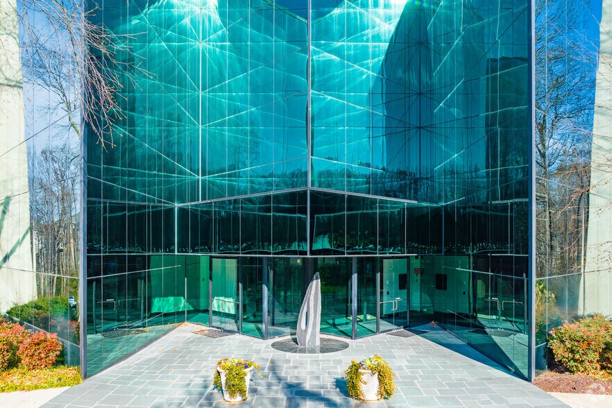 More Photos Of 1011 Boulder Springs Dr, Richmond Office For Lease