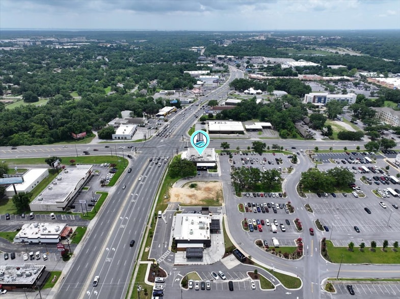 More Photos Of 7000 N Davis Hwy, Pensacola Unknown For Lease