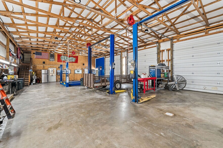 More Photos Of 209 Mountain Rd, Livingston Self Storage For Sale