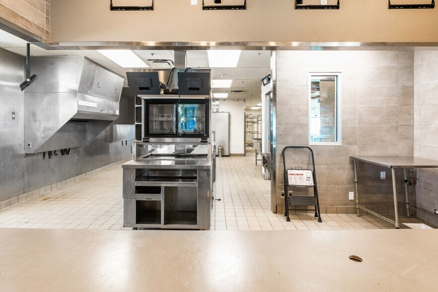 More Photos Of 191 E Gateway Dr, Heber City Fast Food For Sale