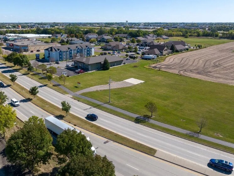 More Photos Of 1600 N Victory Dr, Mankato Land For Sale