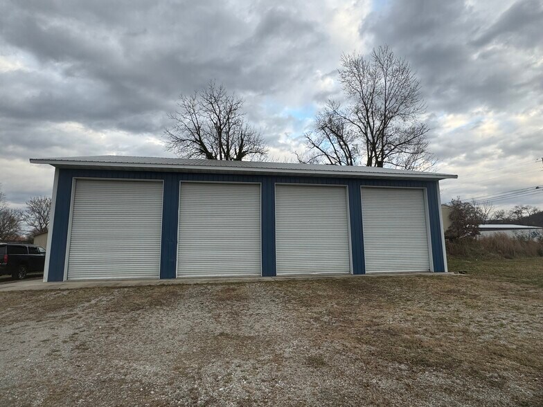 More Photos Of 2229 Bradford Hicks Dr, Livingston Auto Dealership For Sale