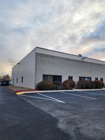 More Photos Of 40 Lowell Rd, Salem Light Distribution For Lease