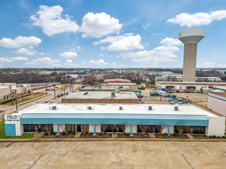 More Photos Of 3301 Century Dr, Rowlett Manufacturing For Sale