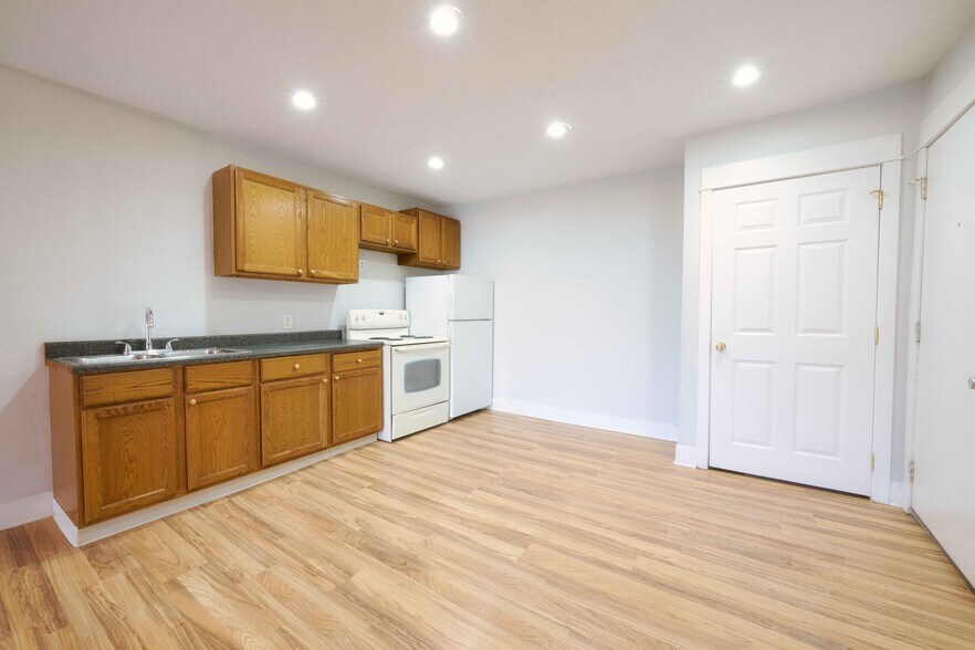 More Photos Of 1336-1344 Portage St, Kalamazoo Apartments For Sale