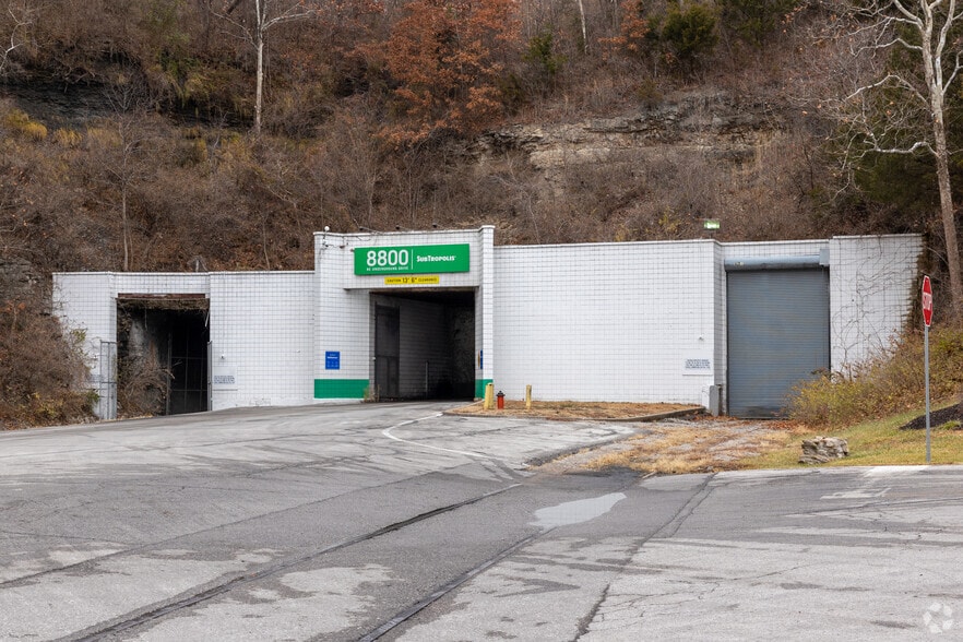 Primary Photo Of 8800 NE Underground Dr, Kansas City Warehouse For Lease