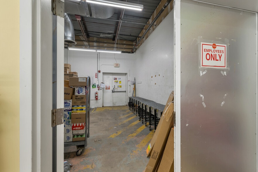 More Photos Of 777 S Willow St, Manchester Storefront For Lease