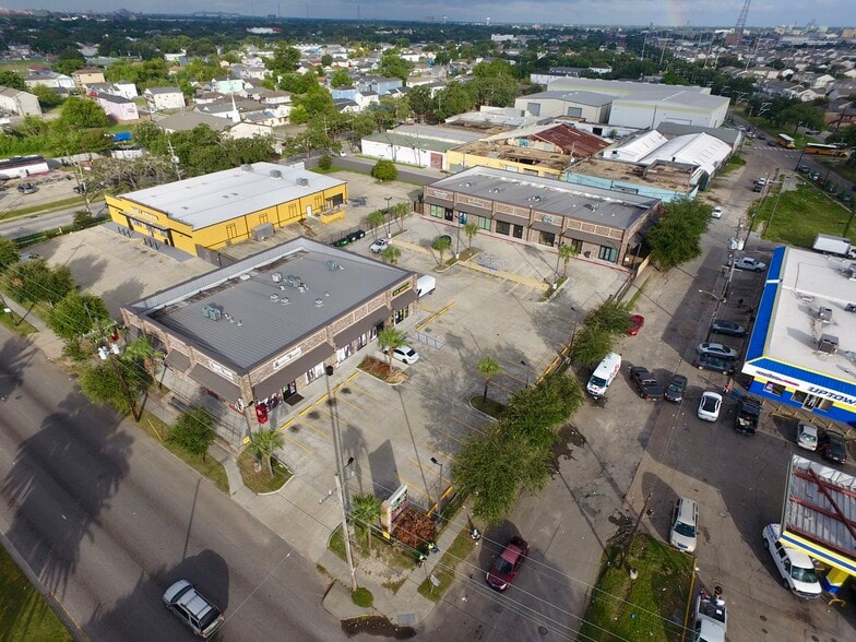 More Photos Of 2101 S Claiborne Ave, New Orleans Unknown For Lease