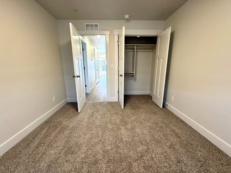 More Photos Of 1800 7th Ave N, Payette Apartments For Sale
