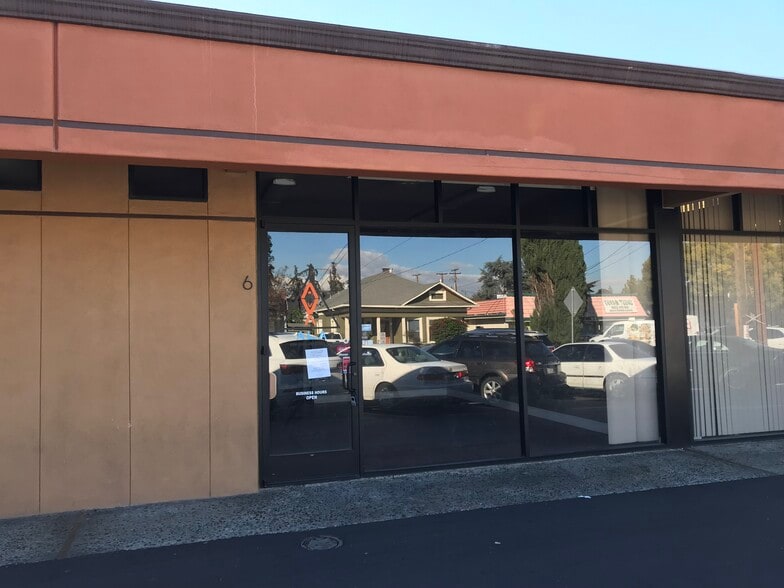 More Photos Of 1060 Willow St, San Jose Freestanding For Lease
