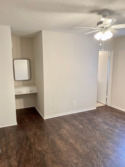 More Photos Of 1014 N Oxford Ave, Los Angeles Apartments For Sale