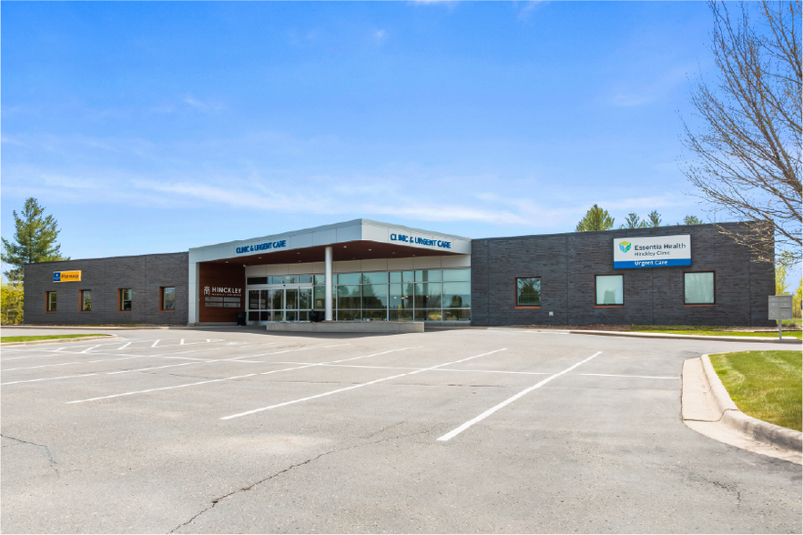 More Photos Of 45 Lady Luck Dr, Hinckley Healthcare For Sale