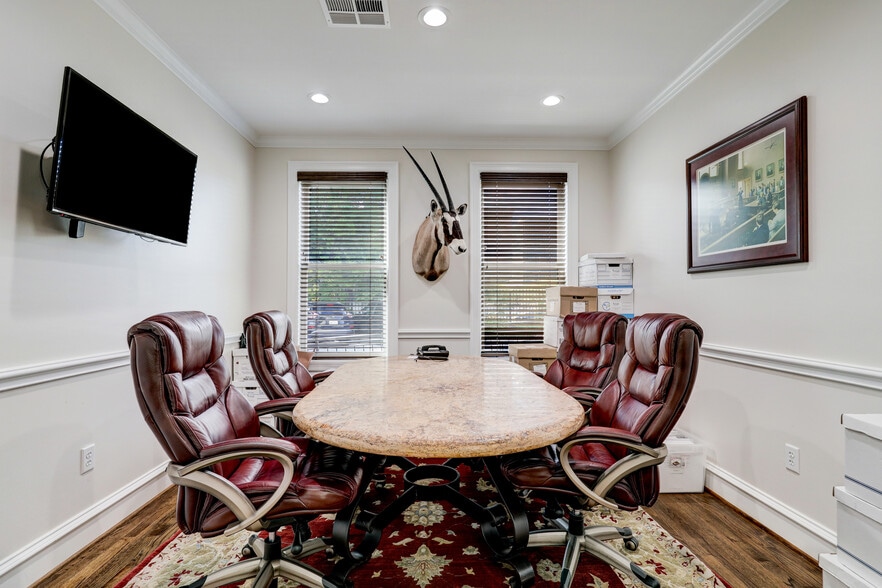 More Photos Of 1214 Elgin St, Houston Medical For Sale