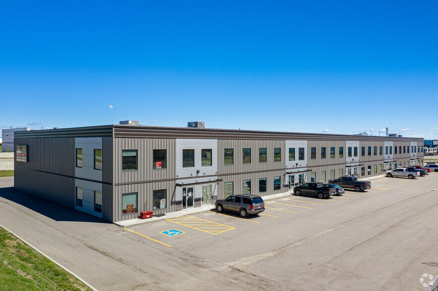 More Photos Of 261051 Wagon Wheel Vw, Rocky View No 44 Warehouse For Sale