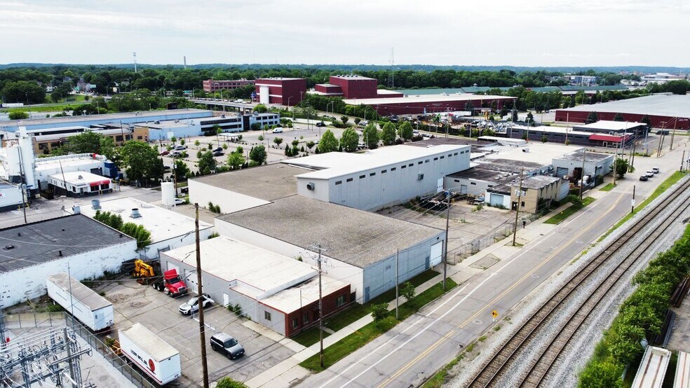 More Photos Of 210 Hall St SW, Grand Rapids Warehouse For Sale