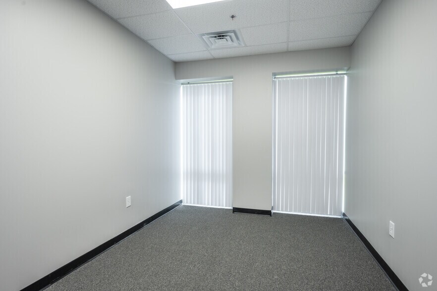 More Photos Of 140 Corporate Dr, Spartanburg Research And Development For Lease