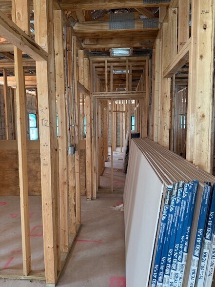 More Photos Of 10035 Leather Fern ln, Riverview Medical For Lease