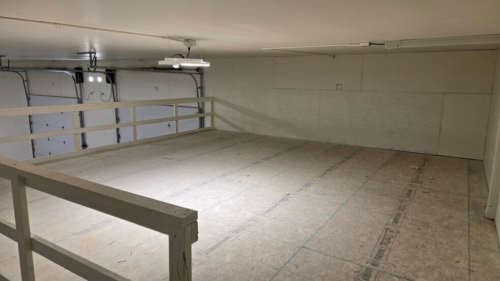 More Photos Of 21 N Skipworth Rd, Spokane Valley Showroom For Lease