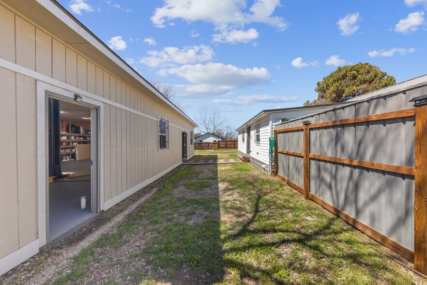 More Photos Of 210 W Dunn Ave, Killeen Office For Sale