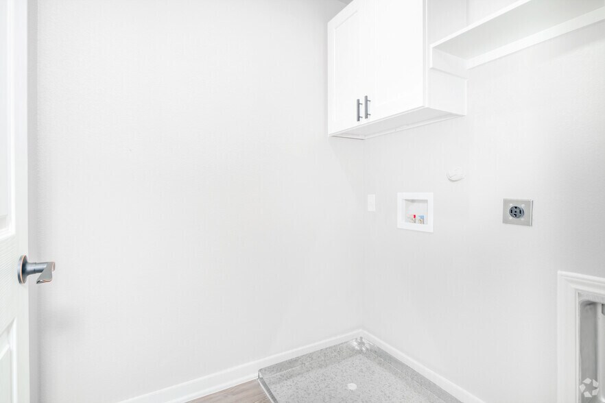 More Photos Of 11327 Clearmine St, San Antonio Apartments For Sale
