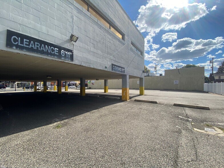 More Photos Of 7034-7048 Castor Ave, Philadelphia Office For Sale