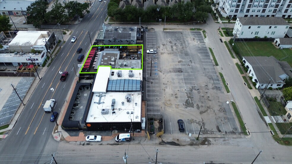 More Photos Of 5110 Washington Ave, Houston Storefront For Lease