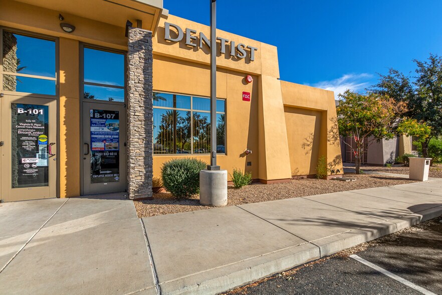 More Photos Of 9179 W Thunderbird Rd, Peoria Medical For Lease