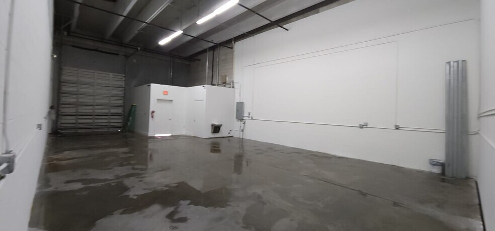 More Photos Of 19101 SW 108 Ave, Miami Industrial For Sale