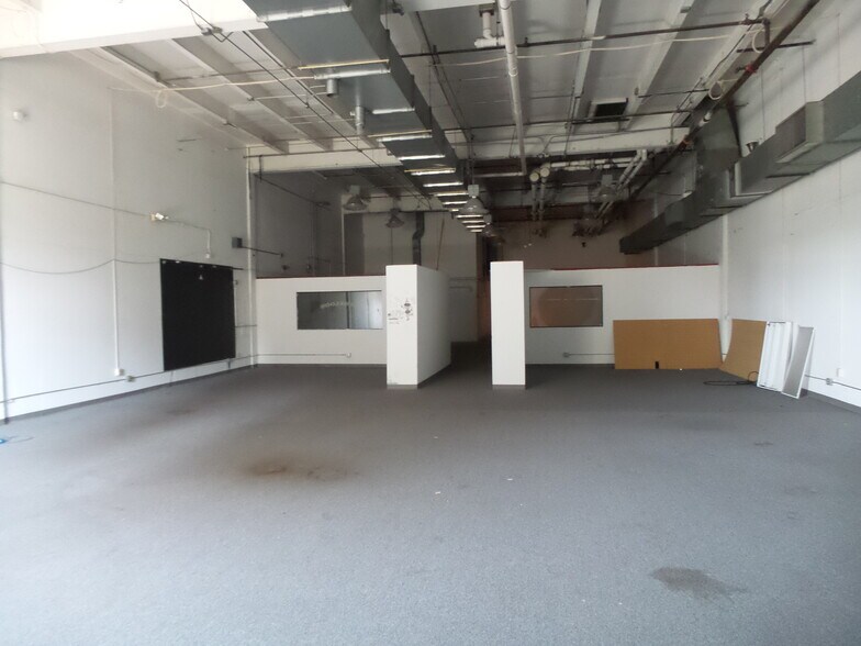 More Photos Of 19215 Vashon Hwy SW, Vashon Island Warehouse For Lease