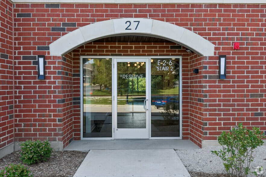 More Photos Of 77 S Adams St, Oswego Apartments For Lease