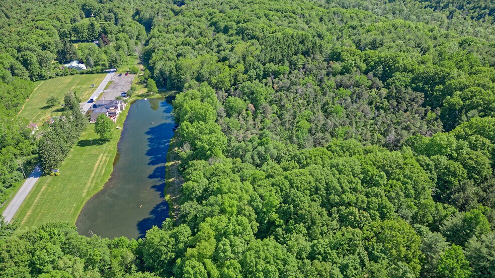 More Photos Of 160 Creamery Rd, Greenville Specialty For Sale