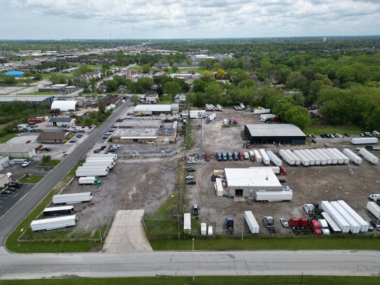 More Photos Of 17735 Chappel Ave, Lansing Industrial For Sale