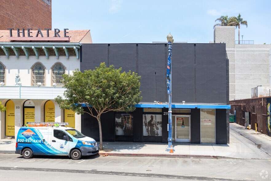 More Photos Of 219 E Broadway, Long Beach Storefront For Lease
